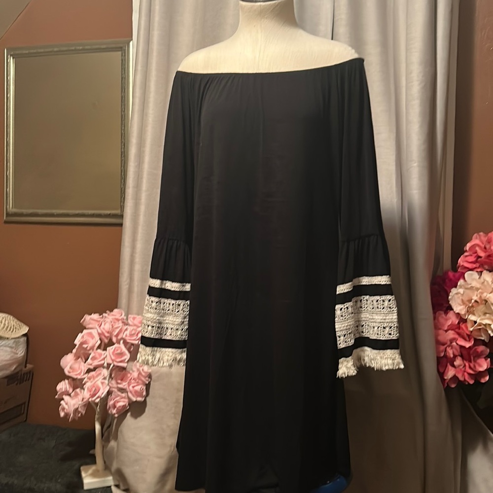Sz M/L black dress